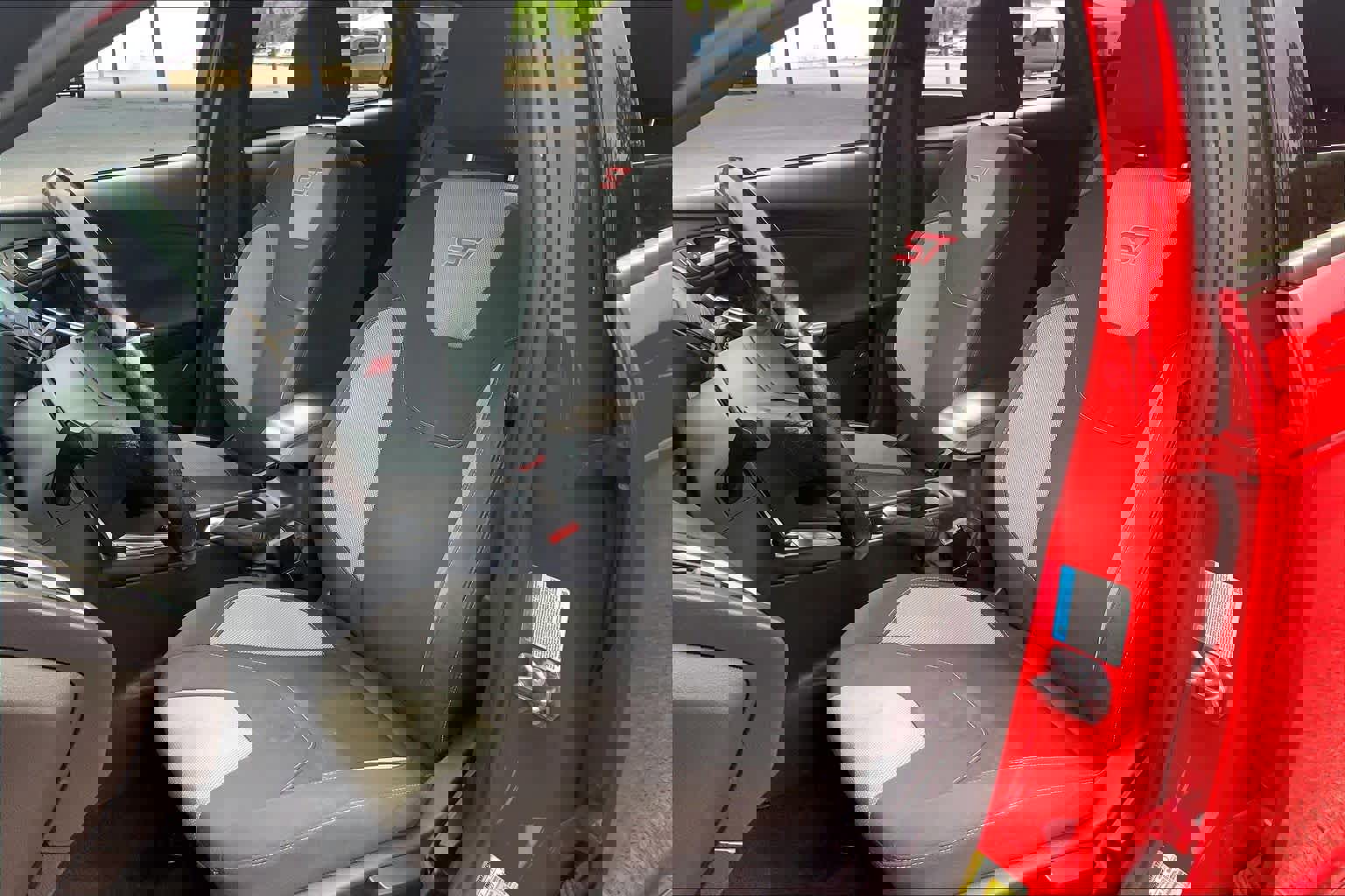 Used 2015 Ford Focus ST FWD image 8