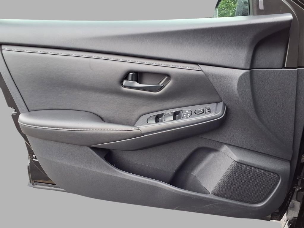 Certified 2024 Nissan Sentra S FWD image 19