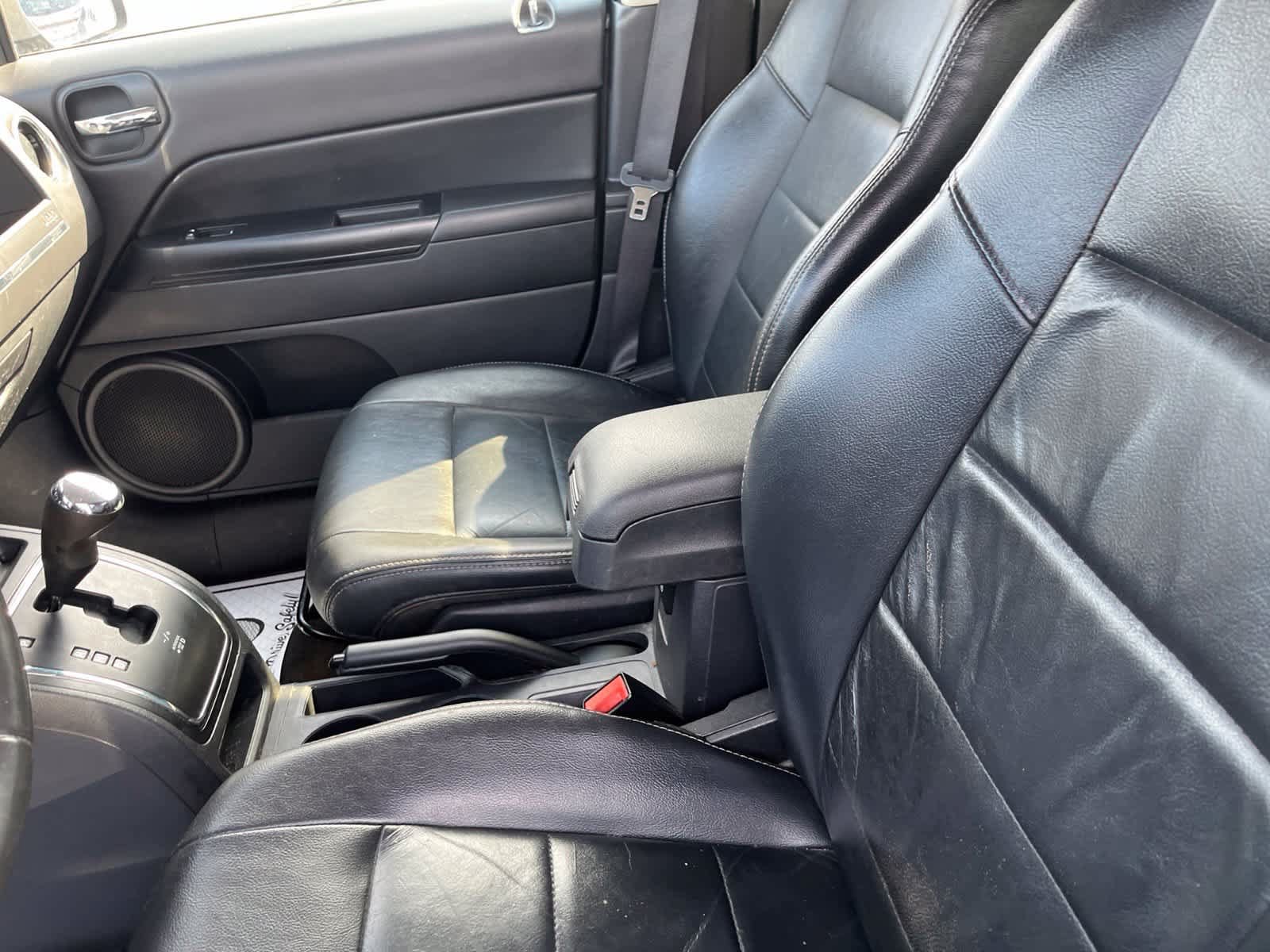 Used 2016 Jeep Patriot High Altitude FWD image 25