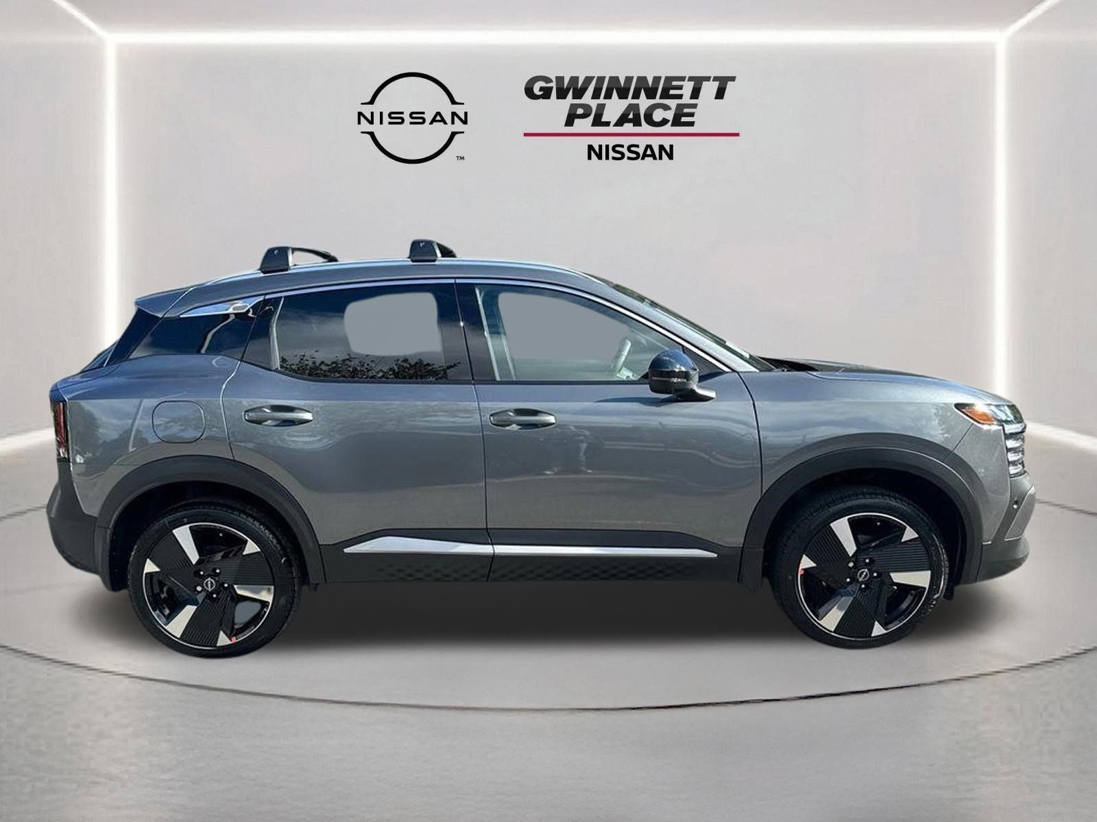 New 2026 Nissan Kicks SR image 4