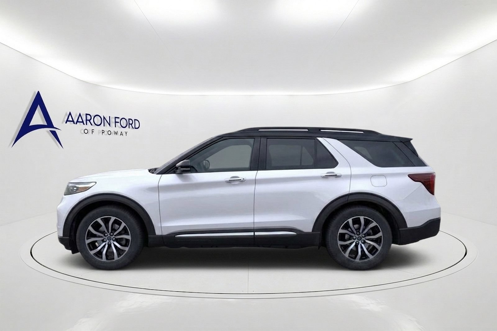 New 2026 Ford Explorer ST-Line w/ Premium Package RWD image 3
