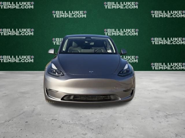 Used 2025 Tesla Model Y Long Range image 3