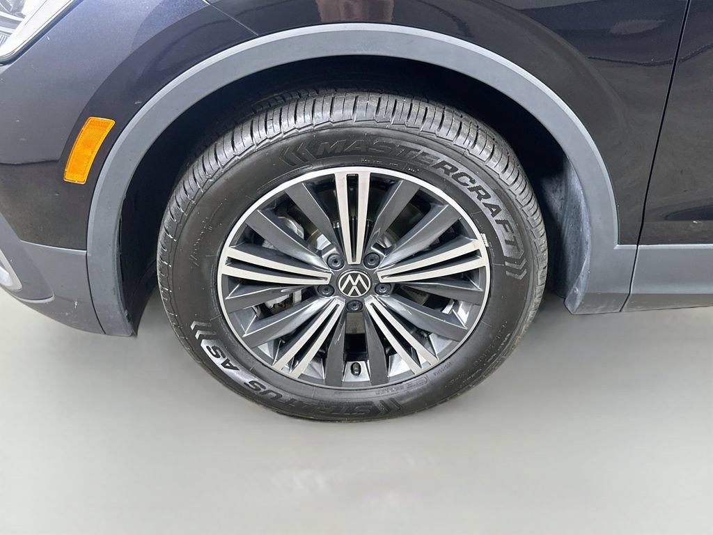 Used 2024 Volkswagen Tiguan SE FWD image 8