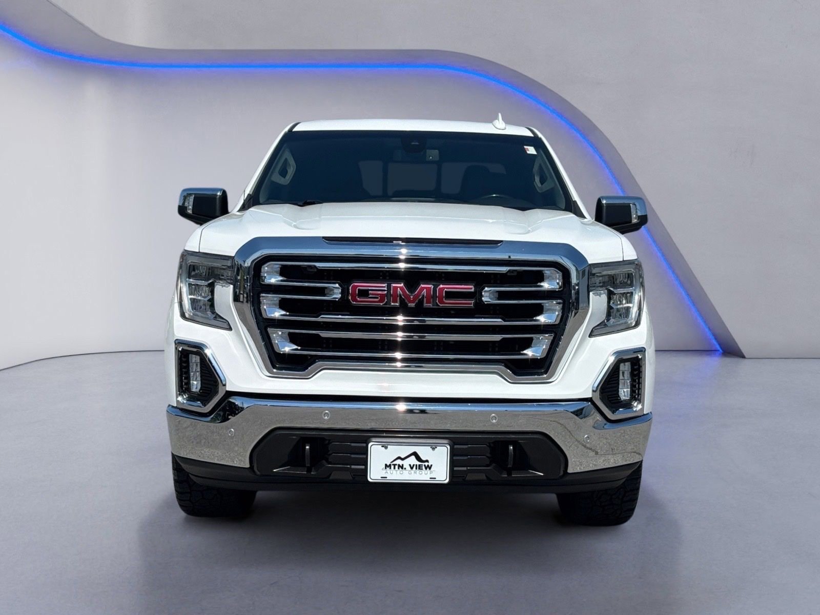 Used 2019 GMC Sierra 1500 SLT w/ SLT Premium Plus Package AWD/4WD image 8