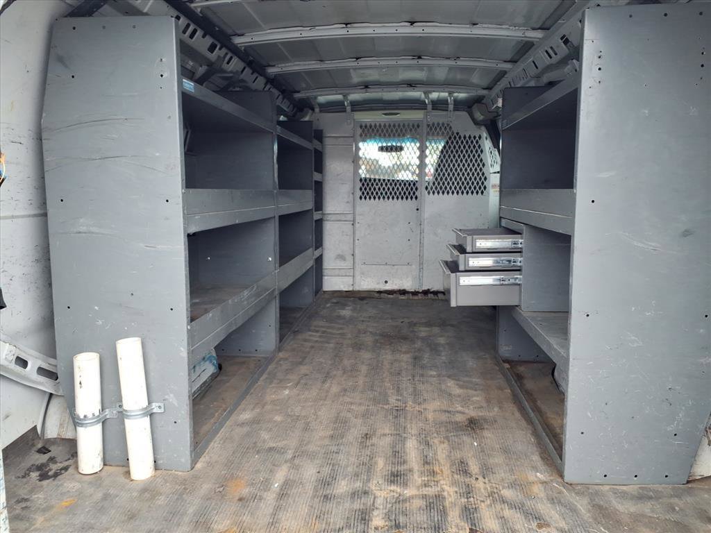 Used 2013 Chevrolet Express 3500 Extended image 8