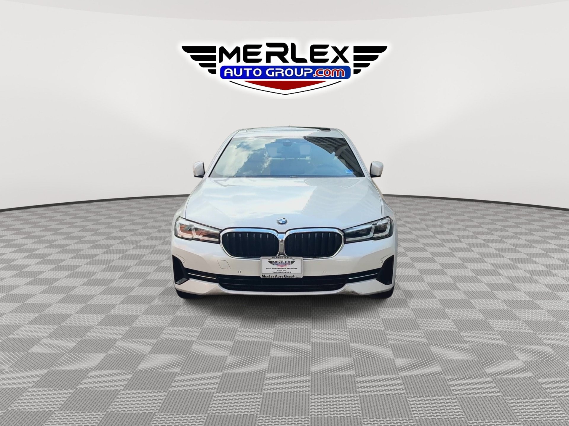 Used 2021 BMW 530i RWD image 3