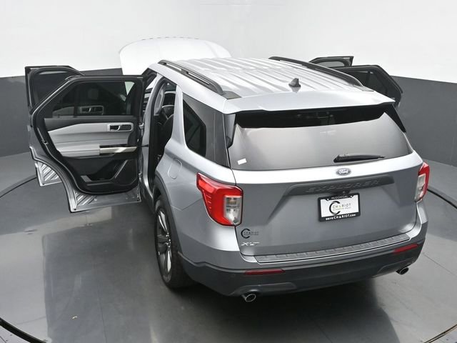 Used 2021 Ford Explorer XLT w/ Equipment Group 202A RWD image 66