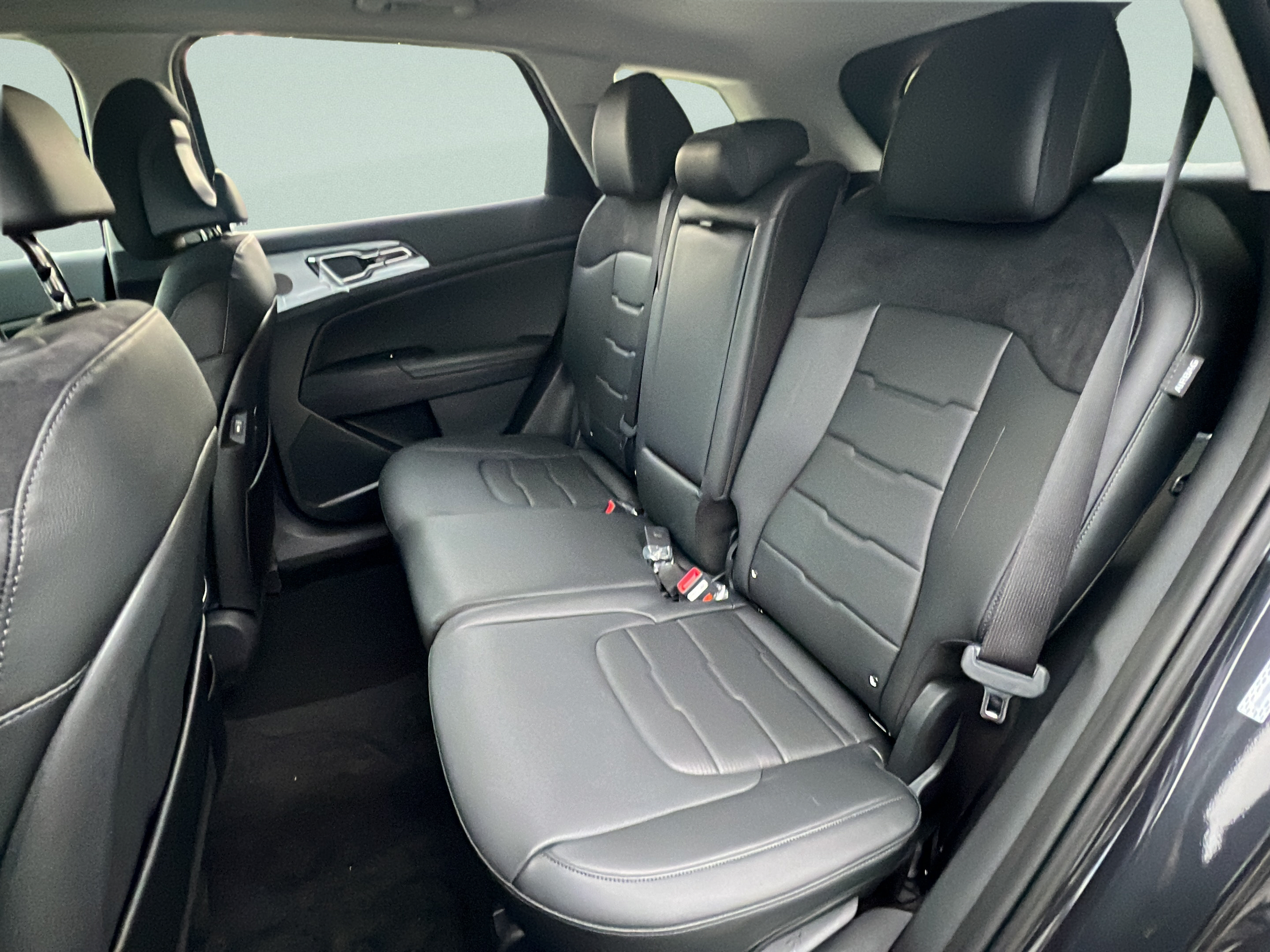 New 2026 Kia Sportage SX FWD image 13