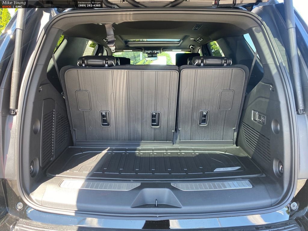 New 2026 GMC Yukon AT4 Ultimate w/ LPO, Floor Liner Package AWD/4WD image 5