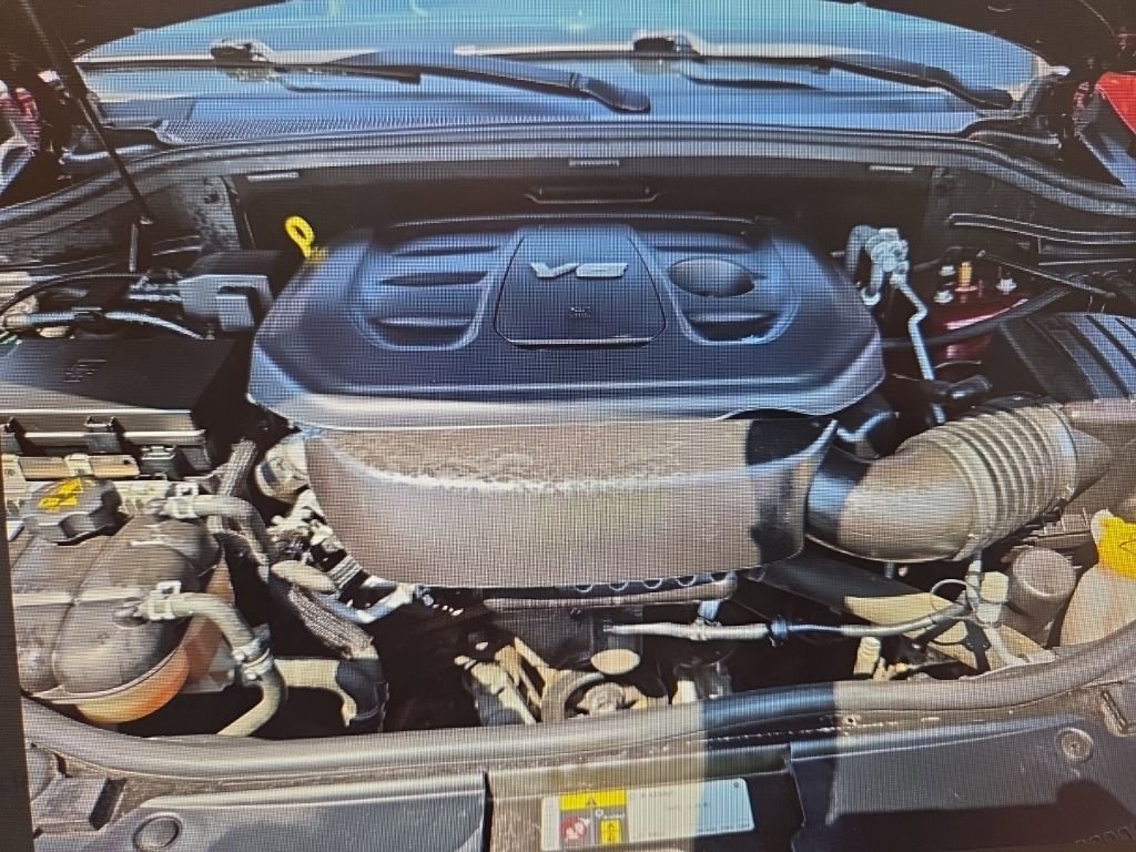 Used 2018 Jeep Grand Cherokee Overland AWD/4WD image 18