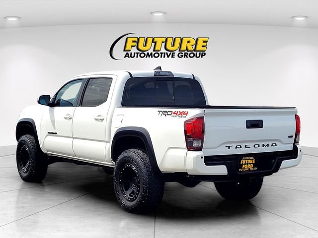 Used 2019 Toyota Tacoma TRD Off-Road w/ Technology Package AWD/4WD image 6