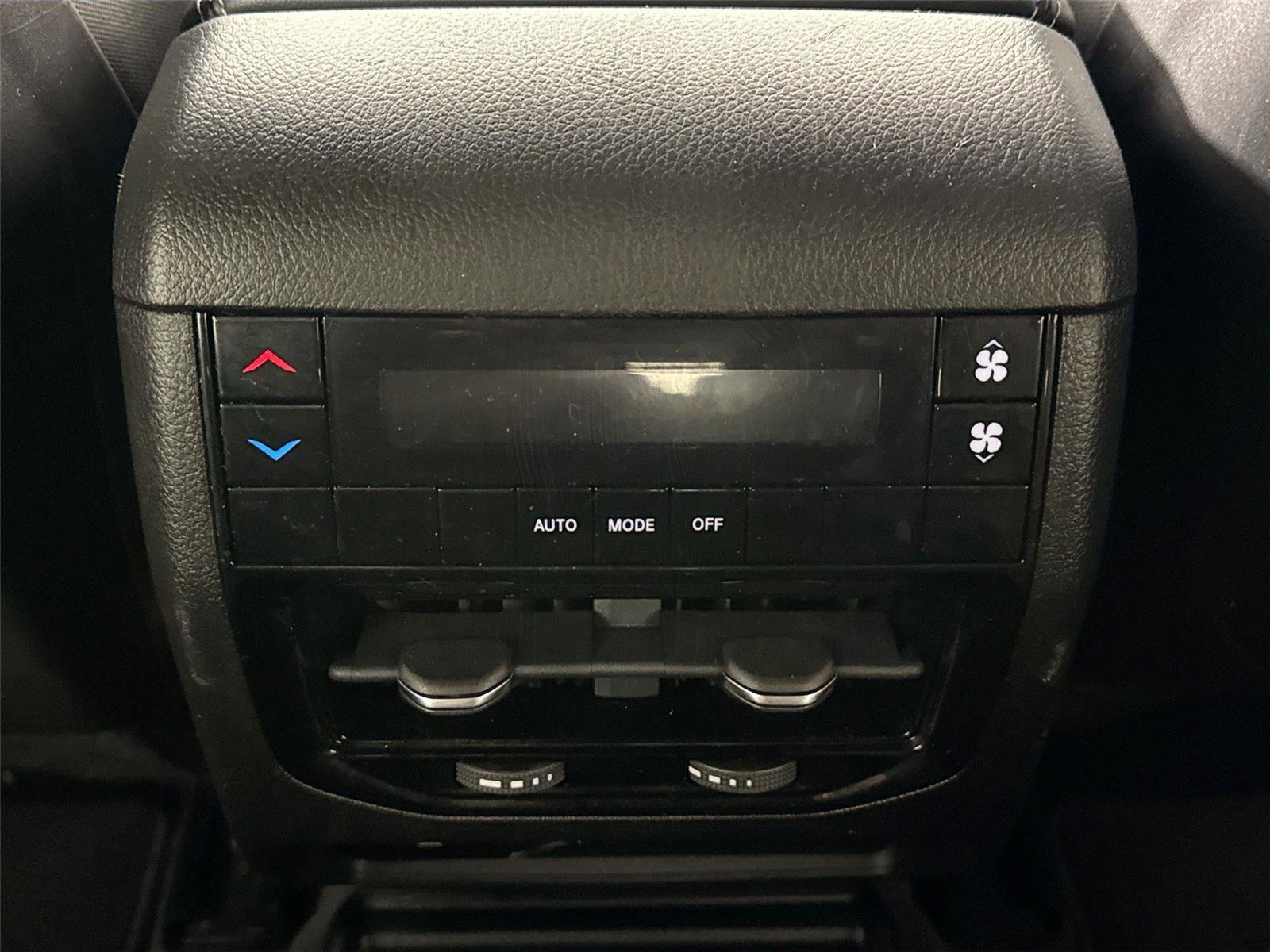 Used 2021 Jeep Grand Cherokee L Laredo AWD/4WD image 34