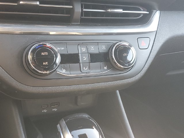Used 2024 Buick Envista Preferred w/ Convenience I Package FWD image 28