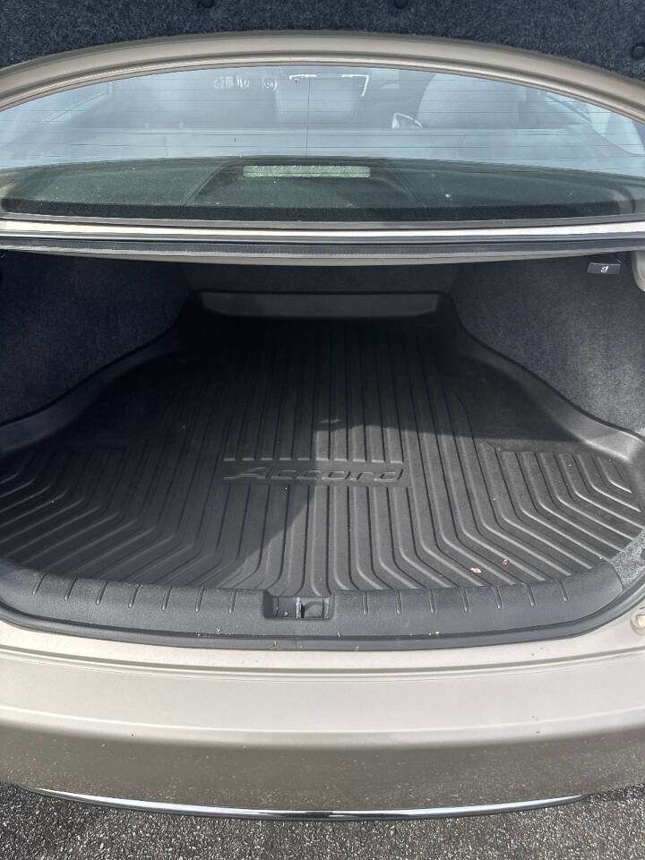 Used 2013 Honda Accord Sport image 8