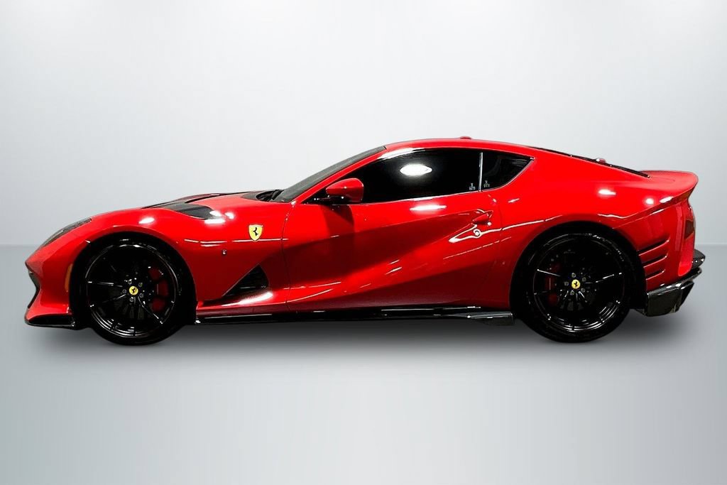 Used 2022 Ferrari 812 Competizione RWD image 8