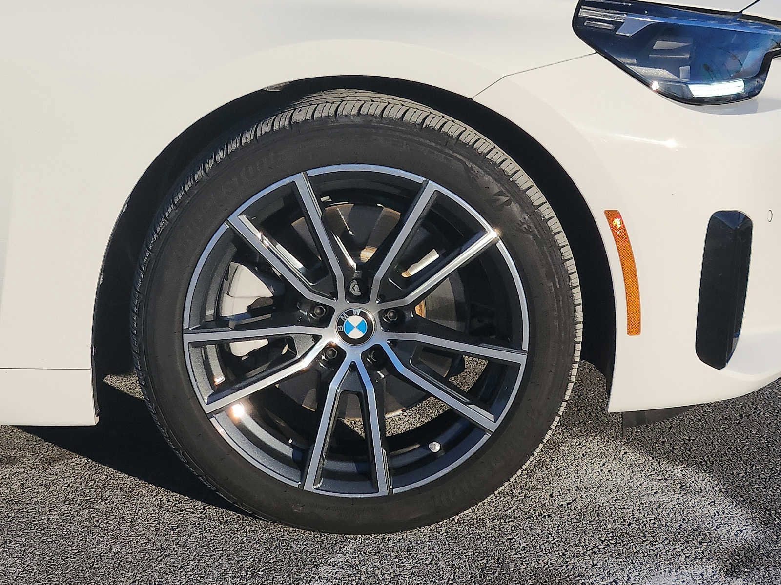 Used 2025 BMW 230i xDrive Coupe w/ Convenience Package image 8