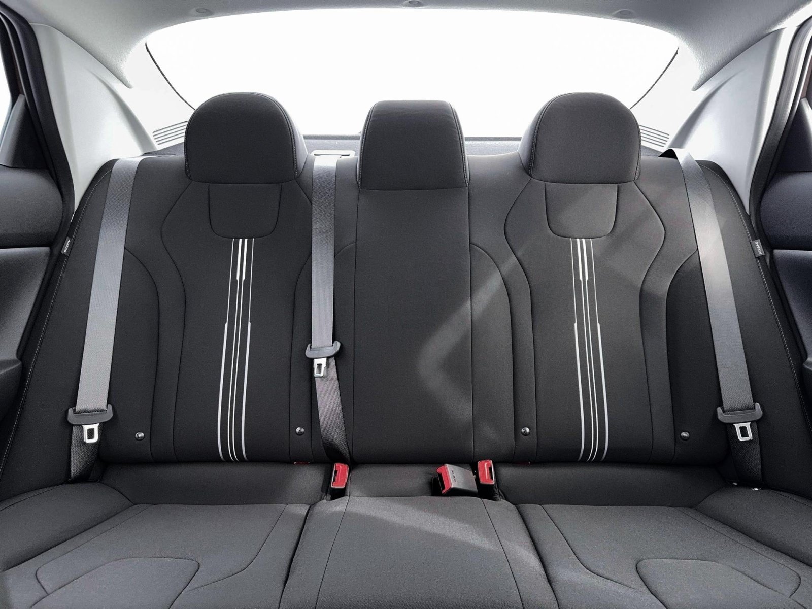 New 2026 Hyundai Elantra Hybrid FWD image 16