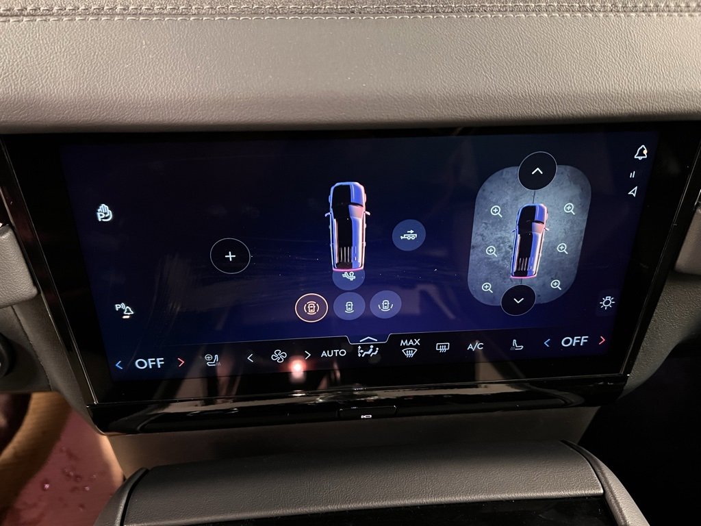 Used 2025 Lincoln Navigator Reserve w/ Jet Appearance Package image 13