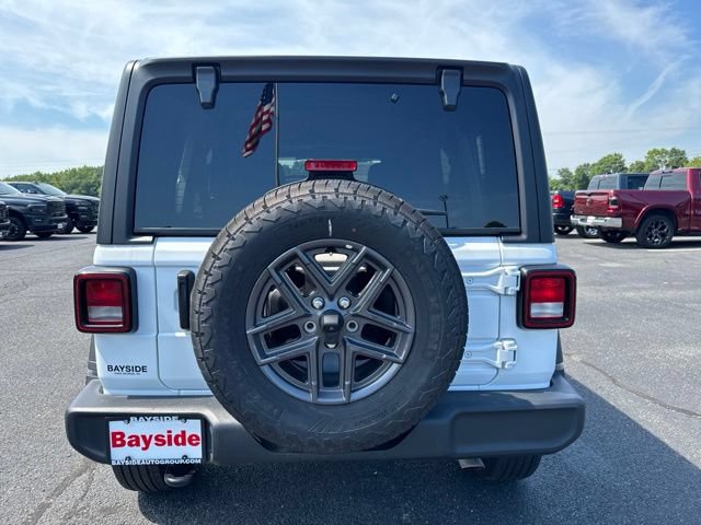 Used 2025 Jeep Wrangler Unlimited Sport AWD/4WD image 18