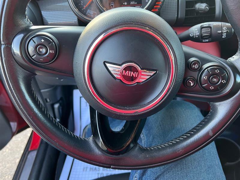 Used 2015 MINI Cooper 4-Door Hardtop FWD image 17