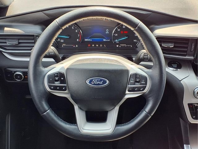 Used 2023 Ford Explorer XLT w/ Equipment Group 202A AWD/4WD image 28