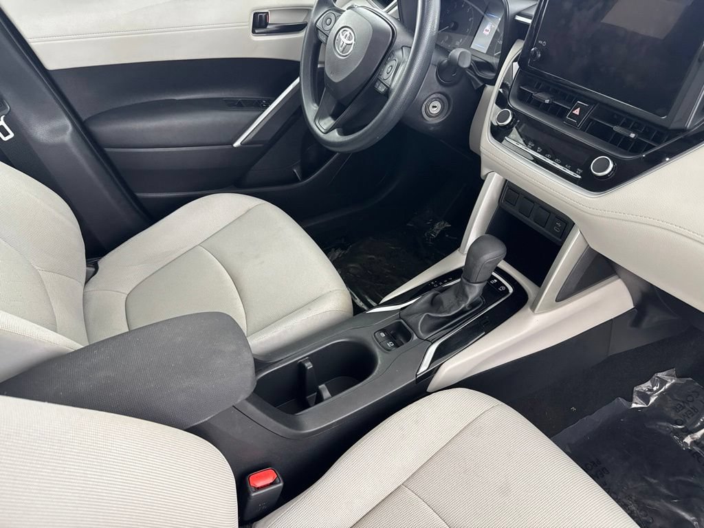 Used 2023 Toyota Corolla Cross L AWD/4WD image 23