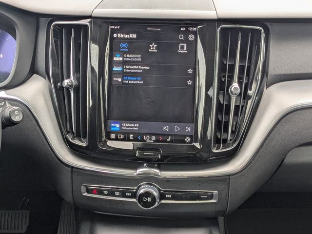 Certified 2025 Volvo XC60 B5 Core image 23