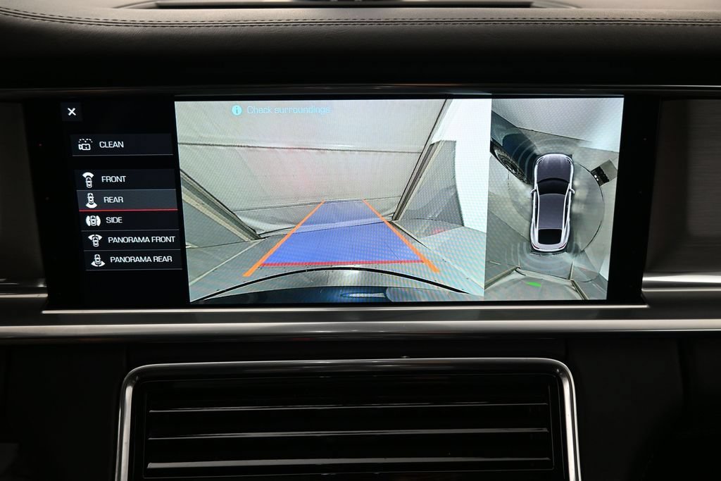 Certified 2020 Porsche Panamera Turbo AWD/4WD image 21