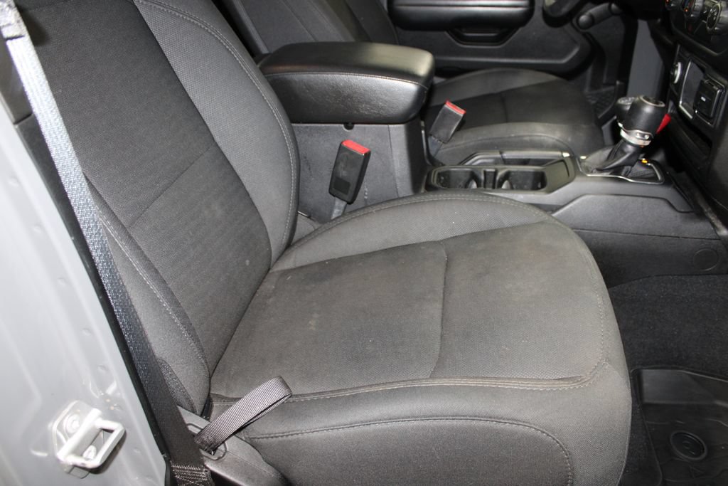 Used 2019 Jeep Wrangler Unlimited Sport AWD/4WD image 24