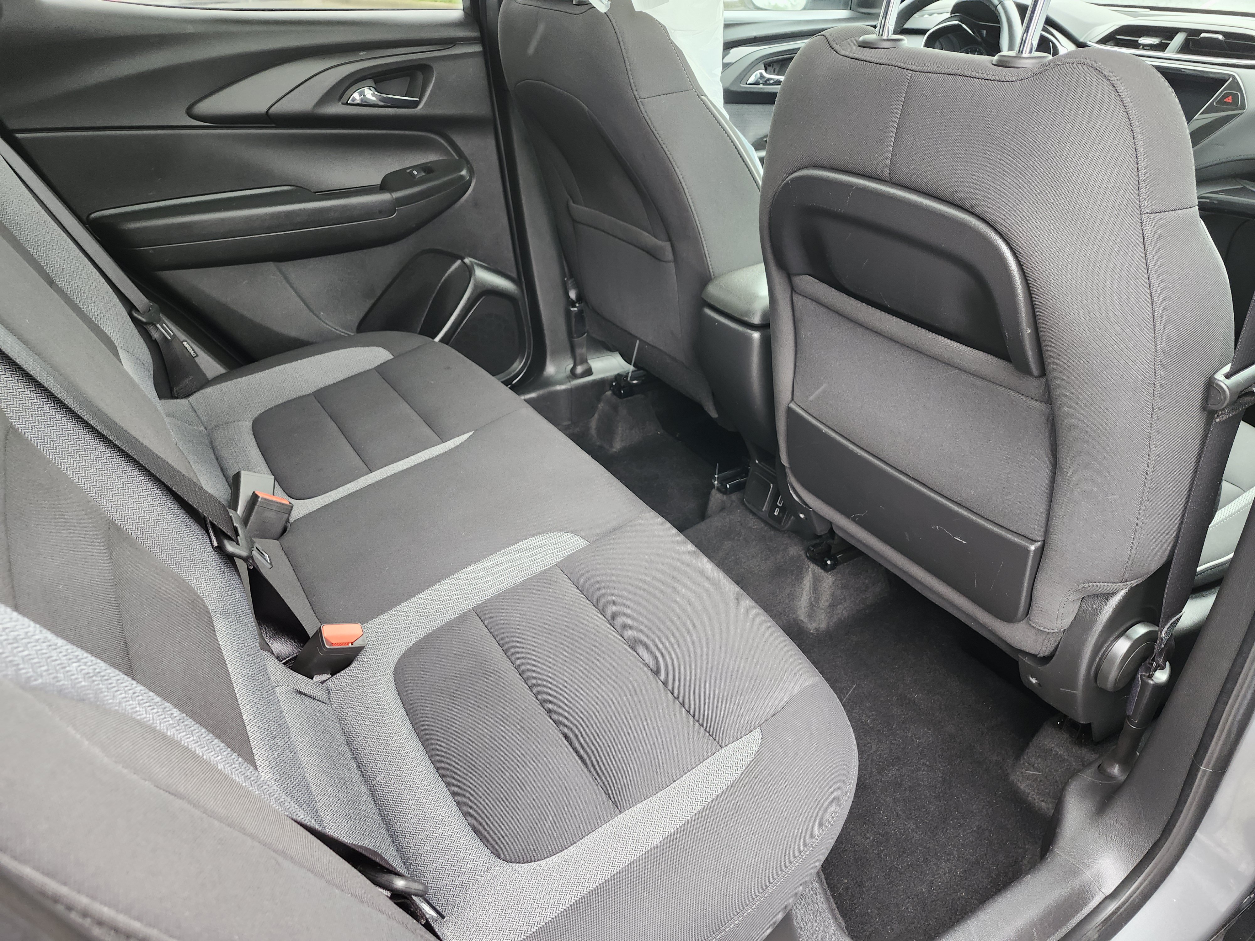 Used 2023 Chevrolet TrailBlazer LT w/ Sun and Liftgate Package AWD/4WD image 21
