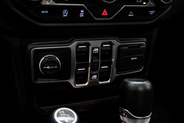 Used 2023 Jeep Gladiator Sport AWD/4WD image 50