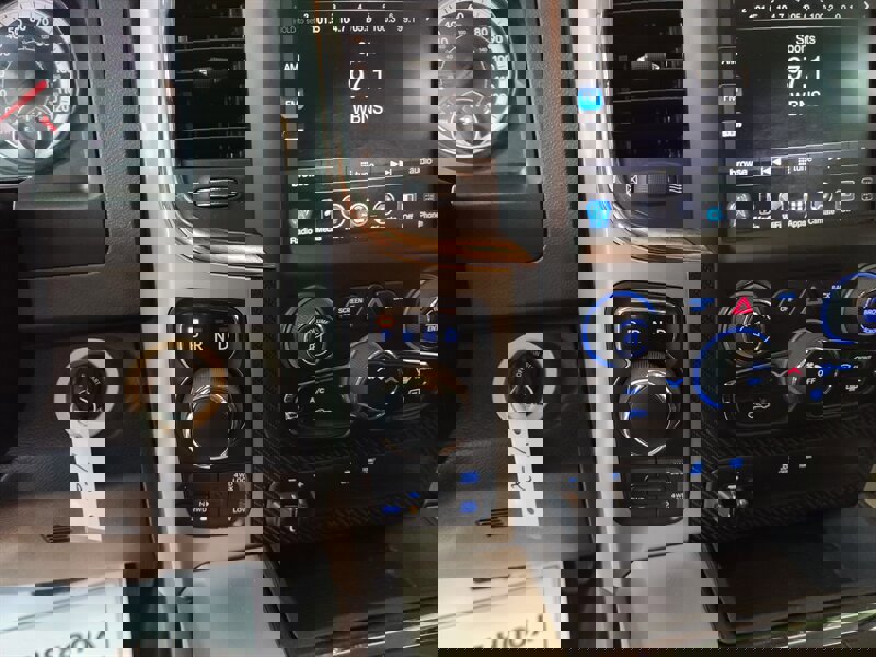 Used 2016 RAM 1500 Classic SLT w/ Trailer & Traction Group image 21