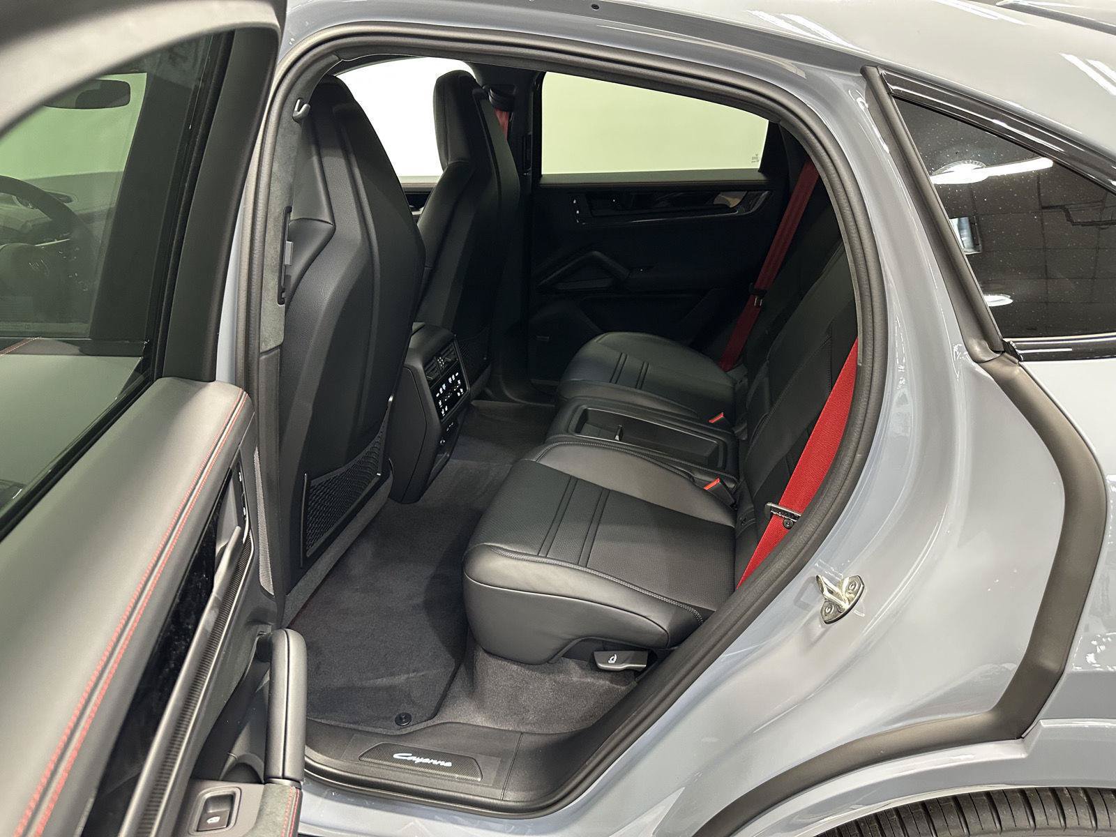 New 2026 Porsche Cayenne GTS AWD/4WD image 36