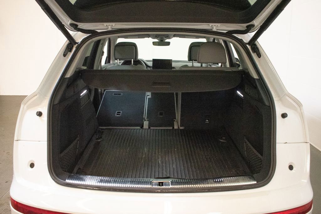 Used 2022 Audi Q5 2.0T Prestige image 26