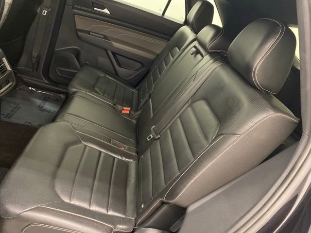 Used 2021 Volkswagen Atlas Cross Sport SEL image 29