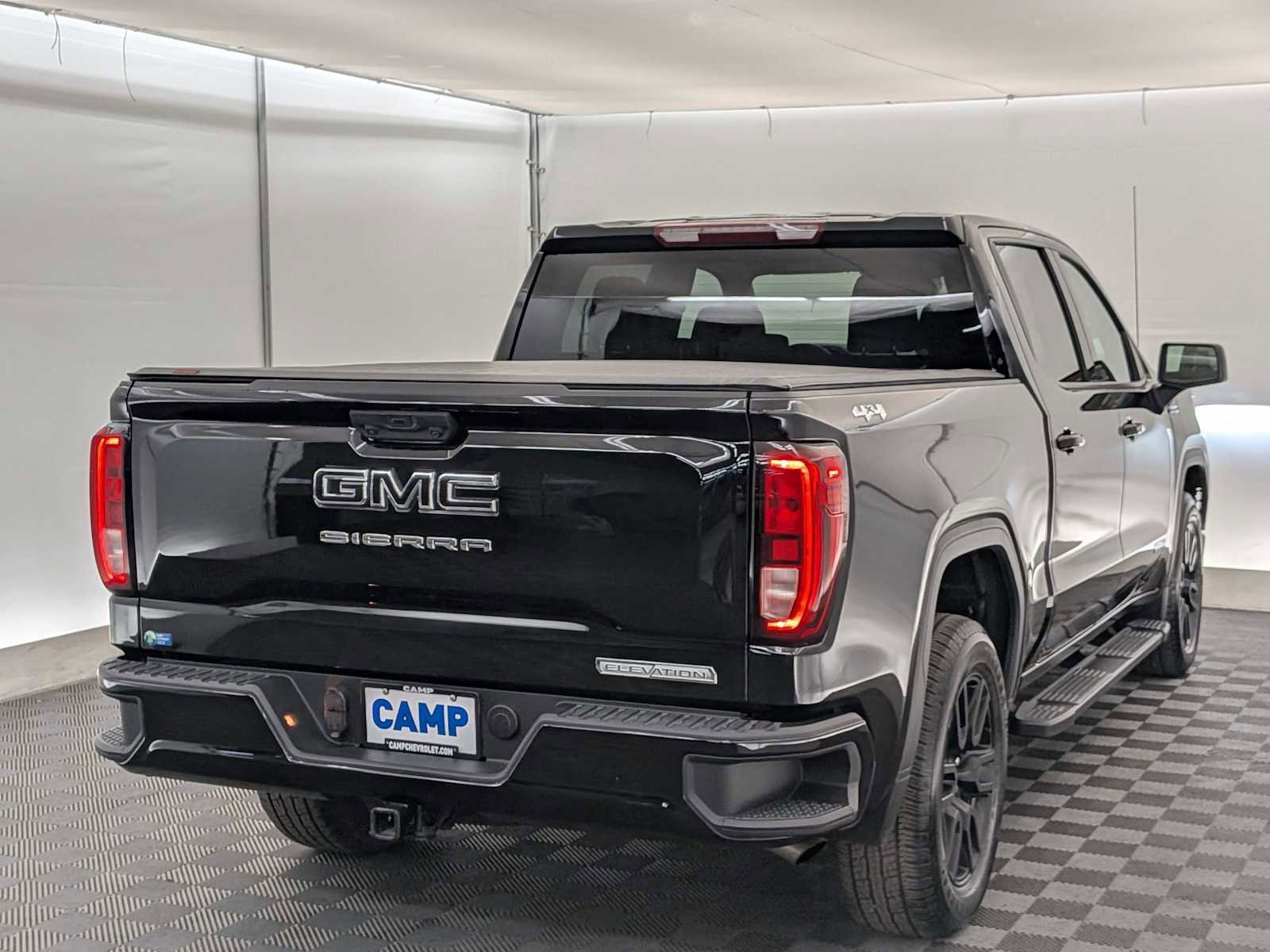 Used 2024 GMC Sierra 1500 Elevation w/ LPO, Elevation Black Package image 6
