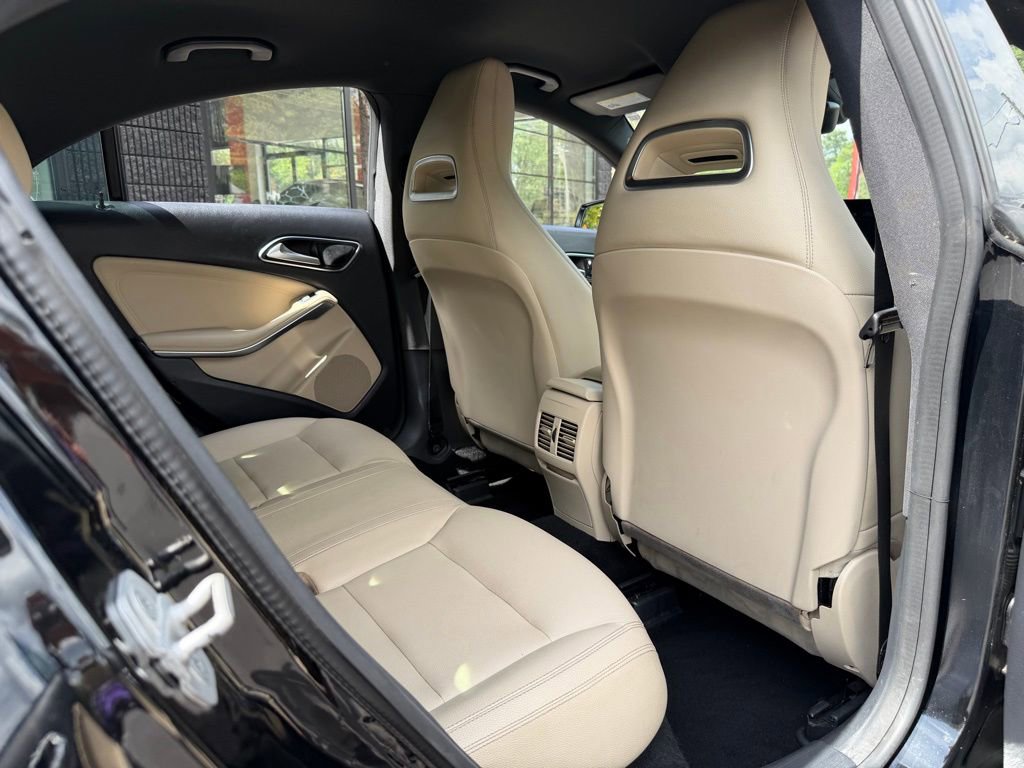 Used 2017 Mercedes-Benz CLA 250 image 37