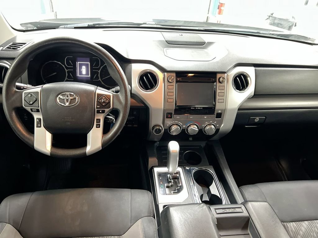 Used 2019 Toyota Tundra SR5 w/ SR5 Upgrade Package AWD/4WD image 5