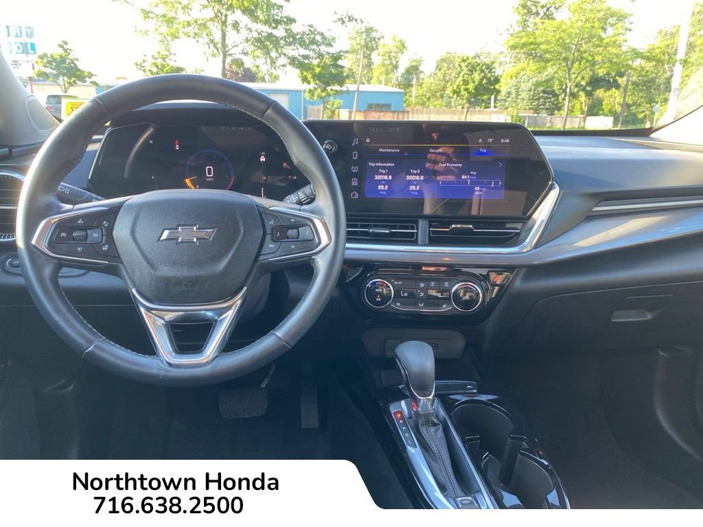 Used 2024 Chevrolet Trax ACTIV w/ Driver Confidence Package FWD image 16