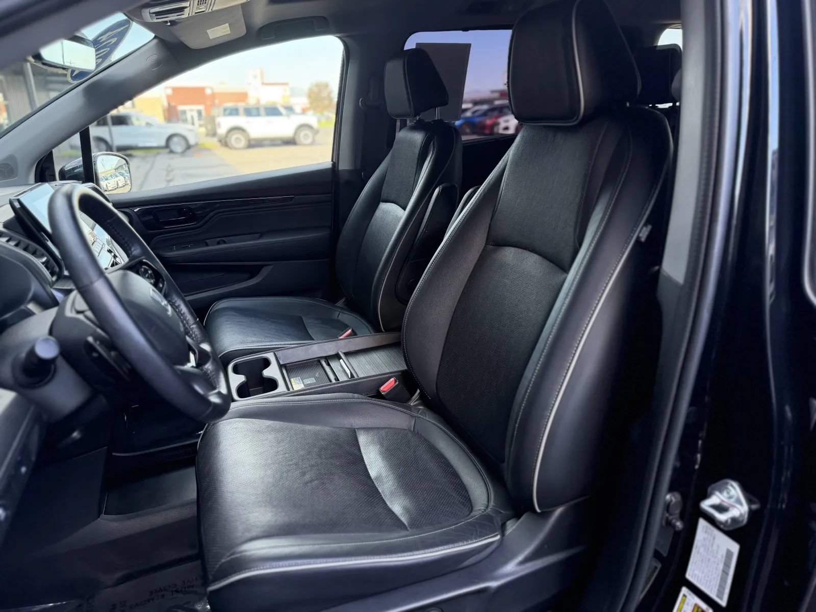 Used 2024 Honda Odyssey Elite image 16