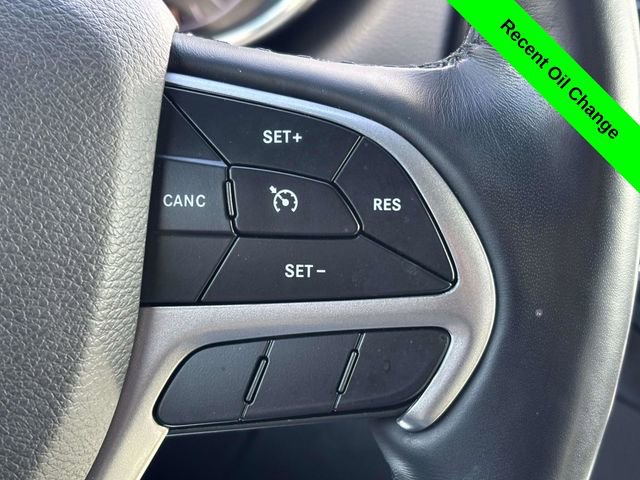 Used 2022 Jeep Grand Cherokee Laredo X image 15