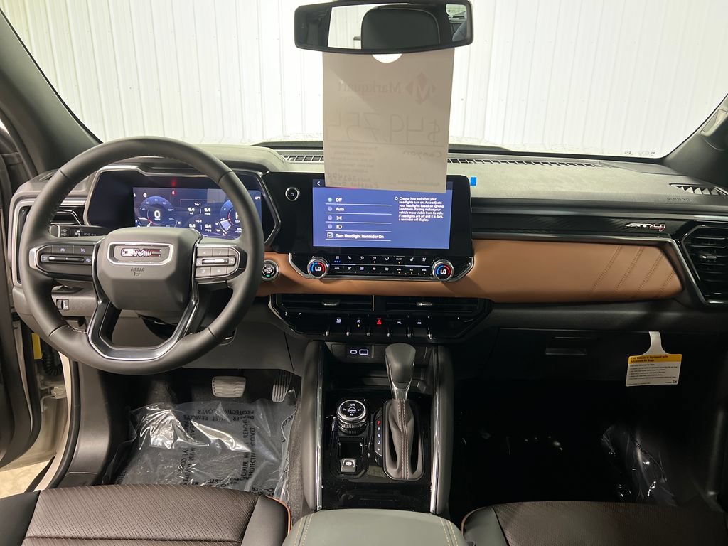 New 2026 GMC Canyon AT4 w/ AT4 Premium Package AWD/4WD image 16