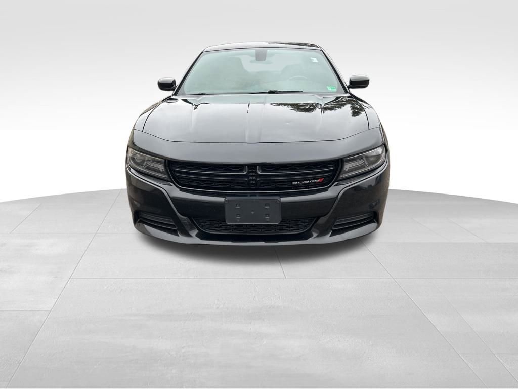 Used 2019 Dodge Charger SXT w/ Leather Interior Group image 9