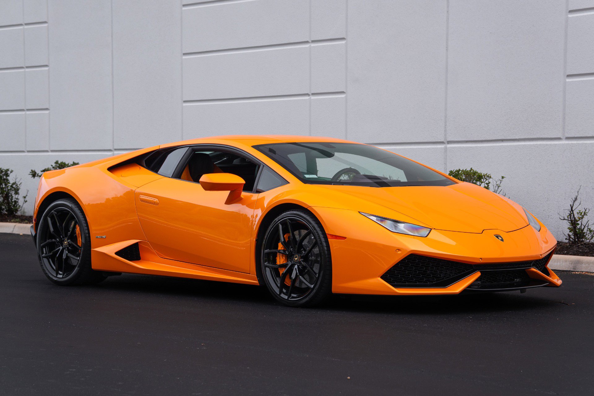 Used 2016 Lamborghini Huracan LP 610-4 AWD/4WD image 4