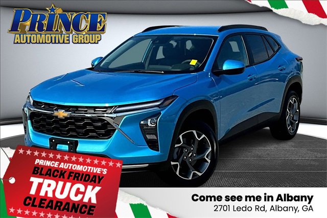 New 2025 Chevrolet Trax LT w/ LPO, Blackout Package