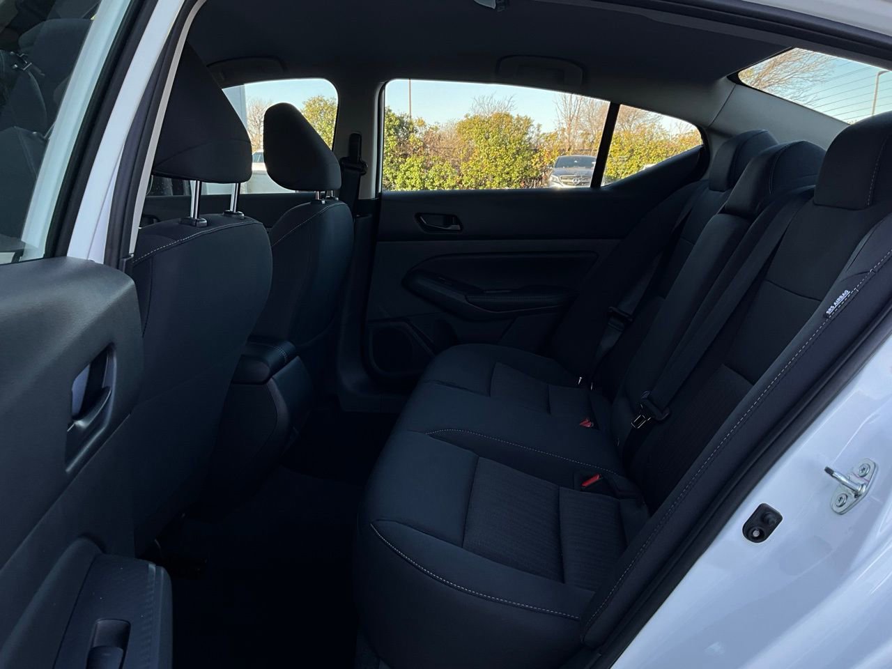 Used 2025 Nissan Altima 2.5 SV image 12