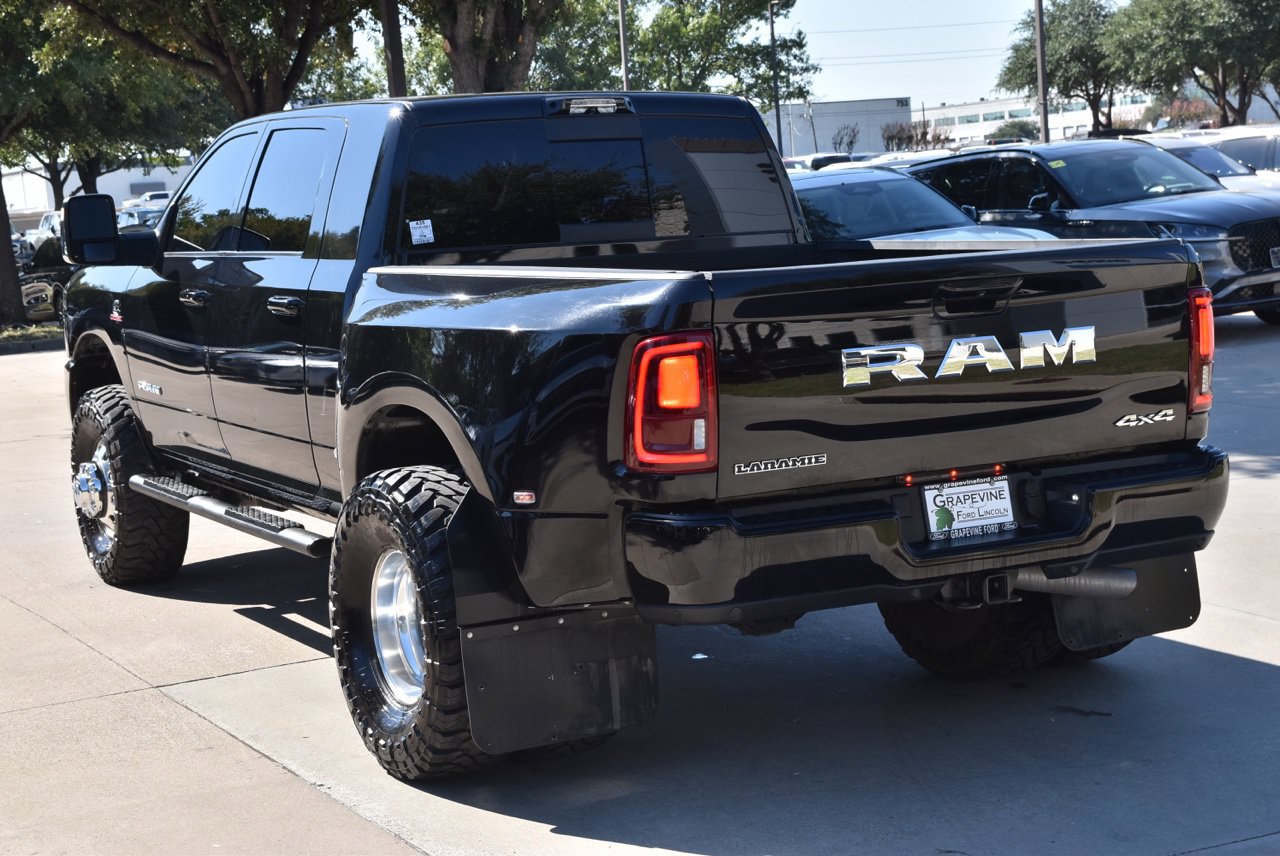 Used 2026 RAM 3500 Laramie w/ Max Tow Package AWD/4WD image 10