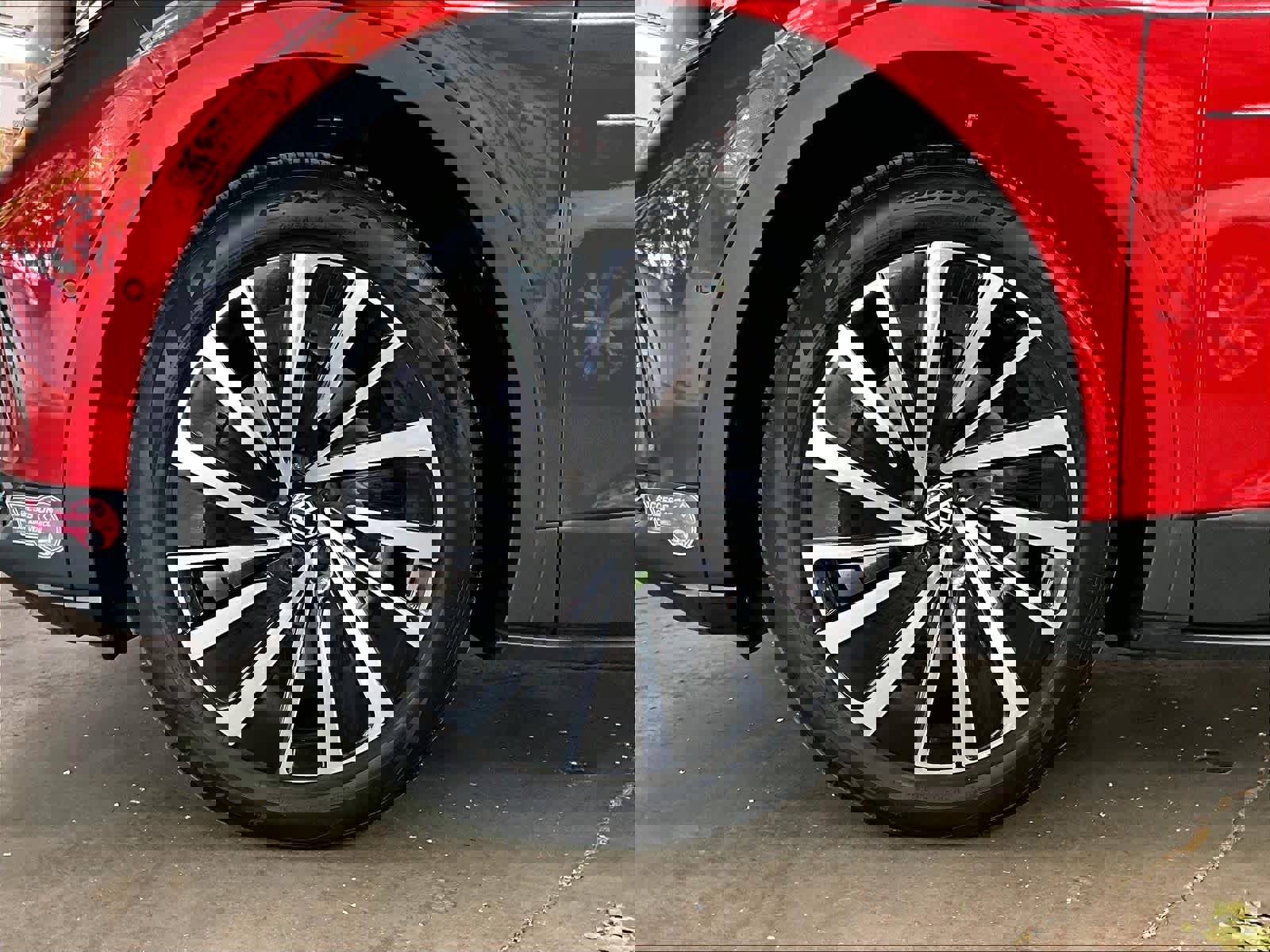 Used 2023 Volkswagen ID.4 Pro S Plus image 12