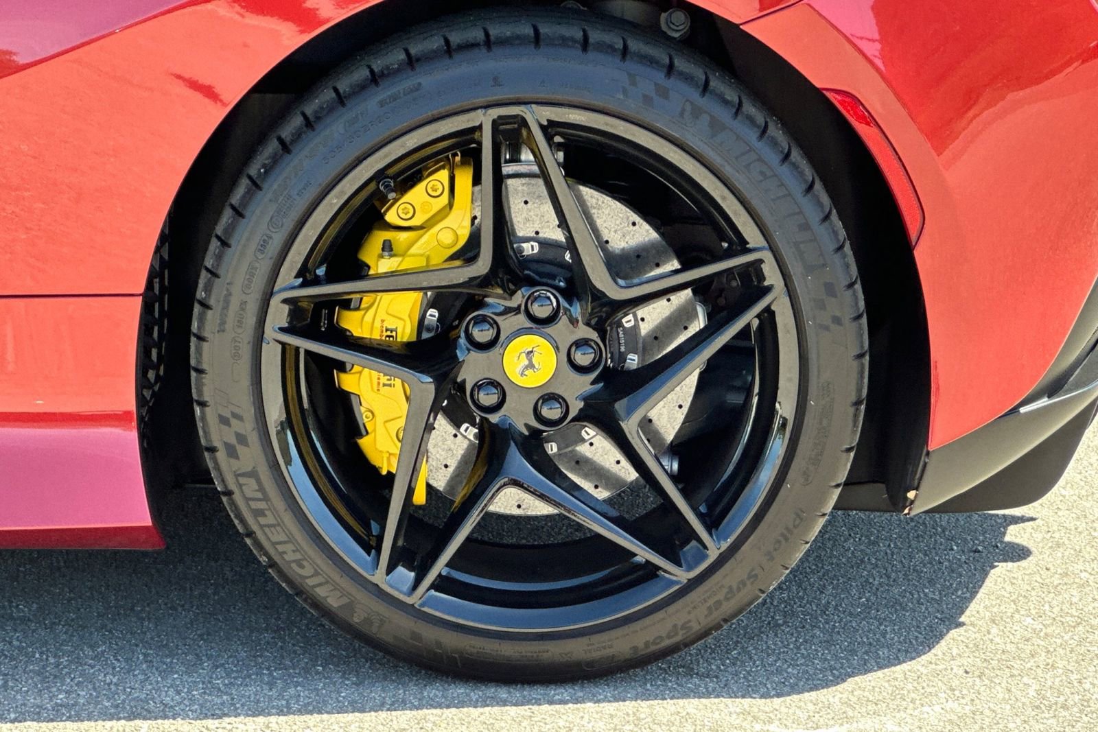 Used 2022 Ferrari F8 Tributo image 43