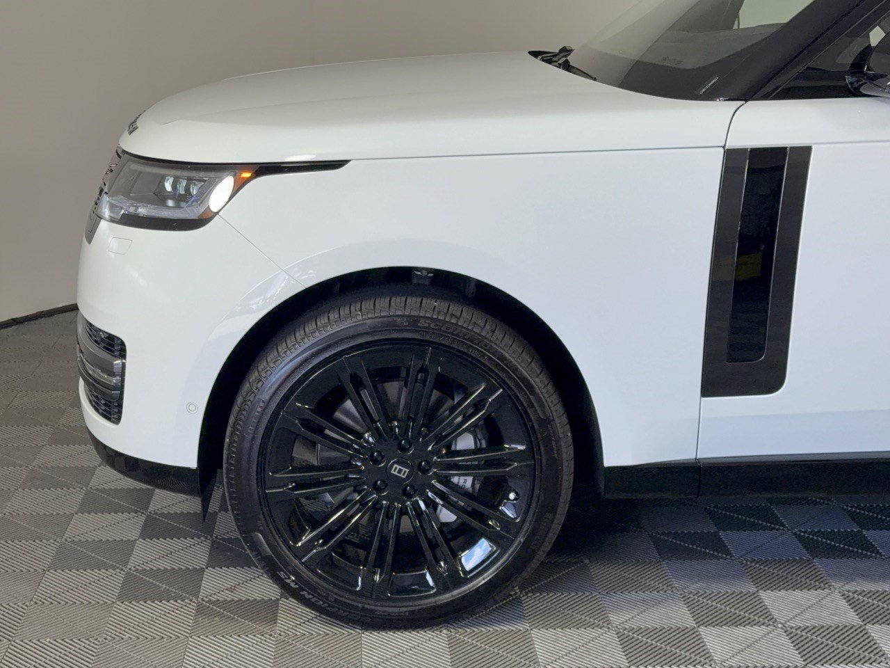 New 2027 Land Rover Range Rover SE AWD/4WD image 13
